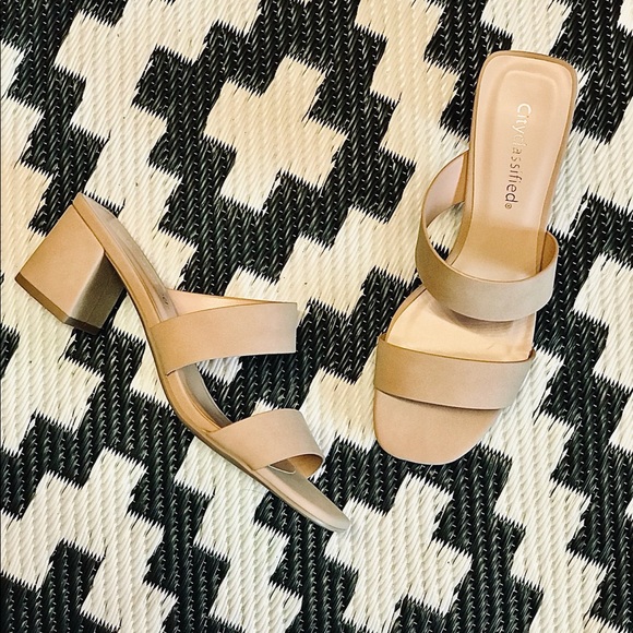 ADAGE Nude Square Toe Low Heel Sandal - Picture 9 of 9